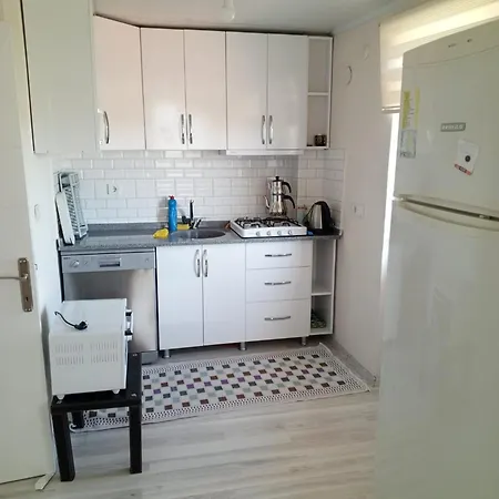 דירה Reis Ev *